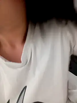 emilypoppy3 online show from 3, 12, 2025