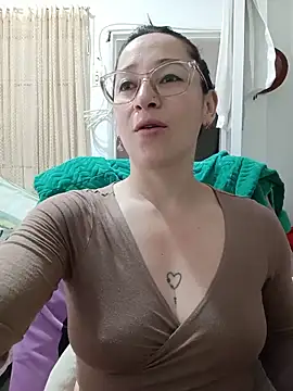 Snapshot of emilypoppy3 chatting on 30, 5, 2026 emilypoppy3 online show from 30, 5, 2026