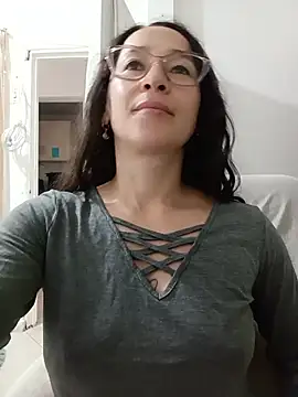 emilypoppy3 online show from 15, 7, 2026