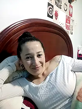 Snapshot of emilypoppy3 chatting on 24, 9, 2025 emilypoppy3 online show from 24, 9, 2025
