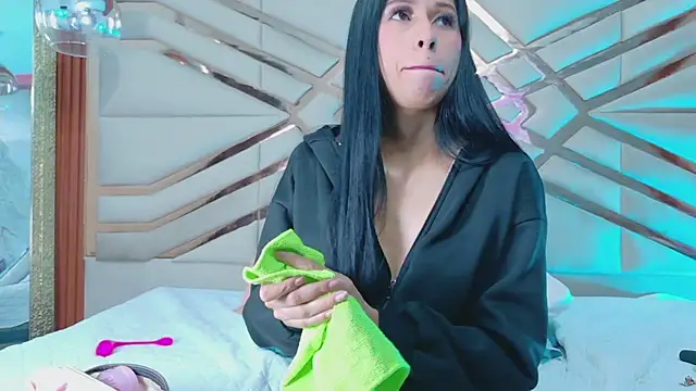 daddys little princesss online show from 15, 6, 2026