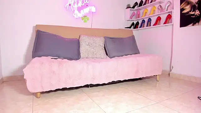 Snapshot of alisiadreams22 chatting on 7, 11, 2025 alisiadreams22 online show from 7, 11, 2025