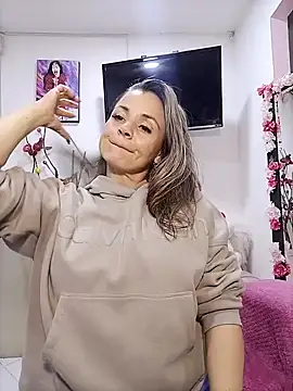 sweetfantasyy69 online show from 18, 2, 2026