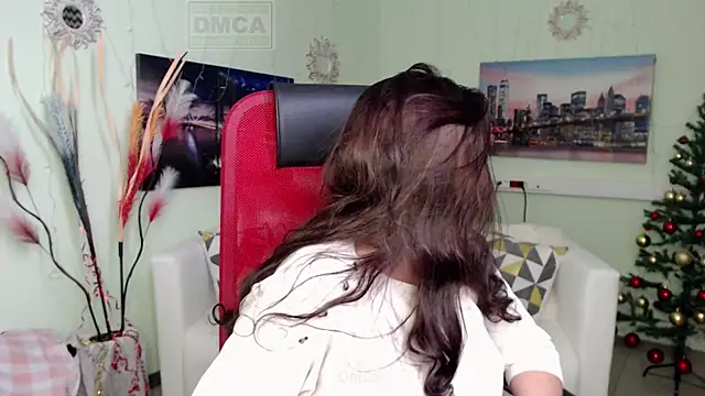 Lily flower7 online show from 19, 12, 2025