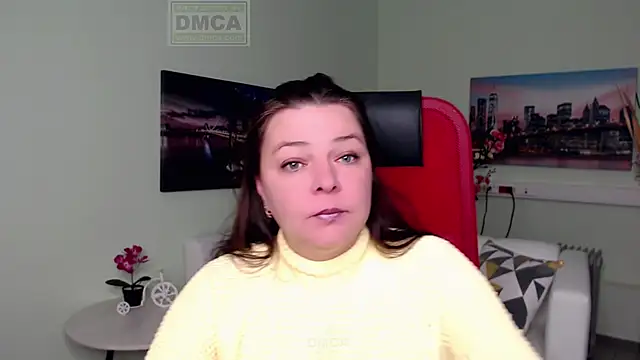 Lily flower7 online show from 4, 12, 2025