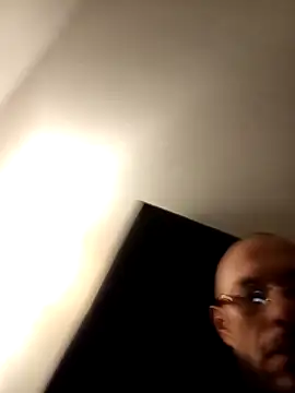 Guitccch online show from 4, 4, 2026