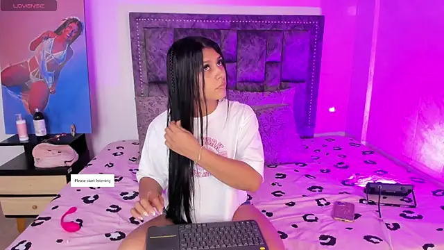 CandyRoxx1  online show from 23, 3, 2026