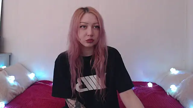 Emily hardcore online show from 11, 4, 2026