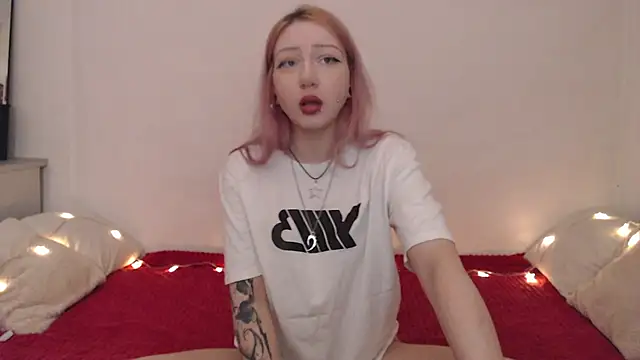 Emily hardcore online show from 22, 4, 2026