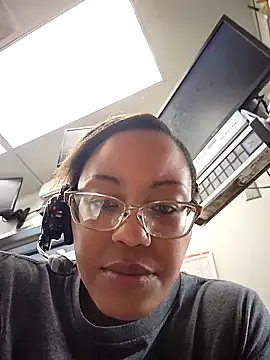 samone9 online show from 15, 10, 2025