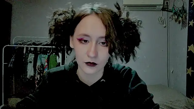 JoannaTompson online show from 19, 6, 2026