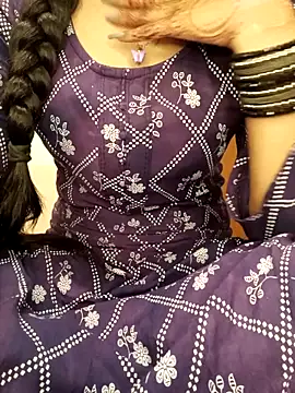 Snapshot of Ruchi-34 chatting on 7, 4, 2026 Ruchi-34 online show from 7, 4, 2026