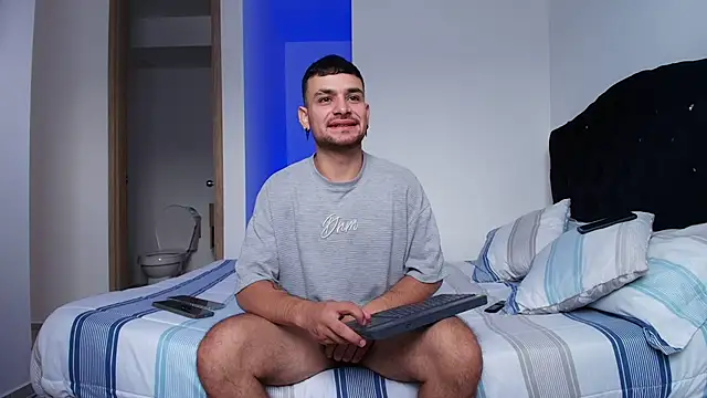 Aron-santoro online show from 27, 11, 2025