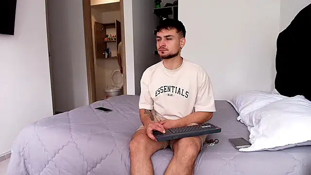 Aron-santoro online show from 8, 7, 2026