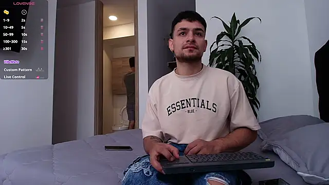 Aron-santoro online show from 19, 3, 2026