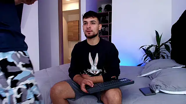 Snapshot of Aron-santoro chatting on 22, 5, 2026 Aron-santoro online show from 22, 5, 2026