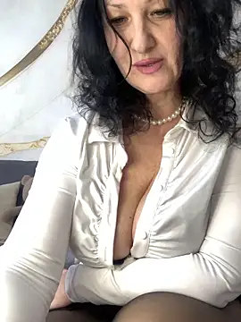 Katie-n online show from 5, 2, 2026