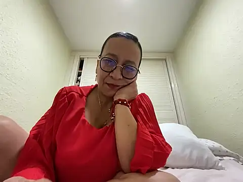 sweeviolet online show from 22, 2, 2025