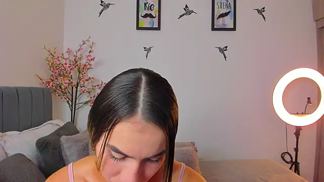 Snapshot of im_sarah34 chatting on 15, 2, 2025 im sarah34 online show from 15, 2, 2025