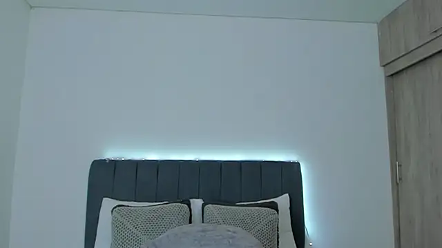 im sarah34 online show from 10, 4, 2026