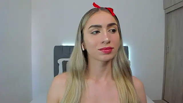 im sarah34 online show from 28, 4, 2026
