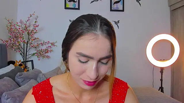 Snapshot of im_sarah34 chatting on 8, 3, 2025 im sarah34 online show from 8, 3, 2025