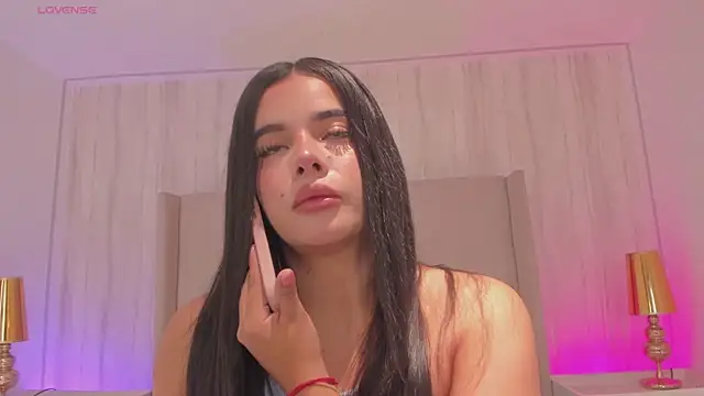kaylarossi online show from 17, 7, 2026