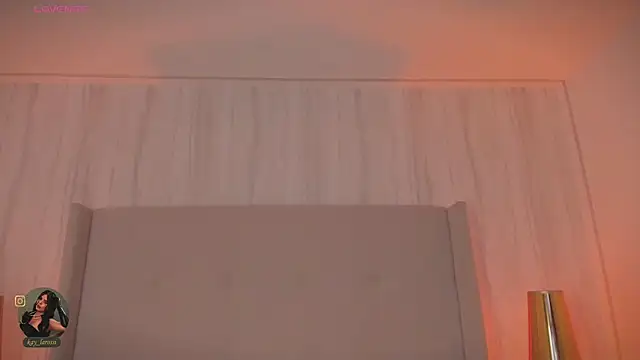 kaylarossi online show from 16, 4, 2026