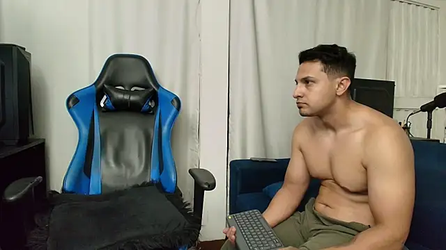 Snapshot of hott_dicks chatting on 19, 7, 2026 hott dicks online show from 19, 7, 2026