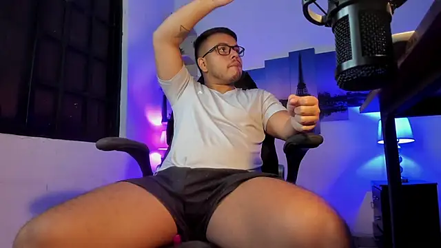 Naughty Charly online show from 31, 5, 2026