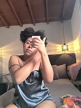 EmmilyBrant online show from 19, 4, 2026