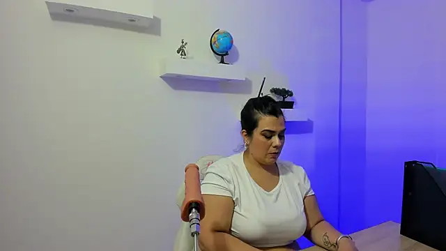 martina foxy  online show from 20, 9, 2025