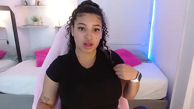 Julia Boobs online show from 19, 9, 2025