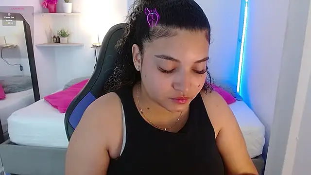 Julia Boobs online show from 6, 10, 2025