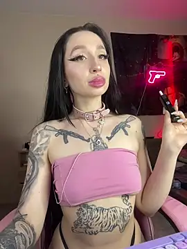 Molly  Moon online show from 30, 4, 2026