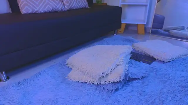 Isa  Blanc online show from 8, 3, 2026