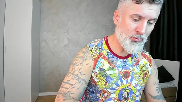 Snapshot of BlowMyXXL chatting on 9, 1, 2025 BlowMyXXL online show from 9, 1, 2025