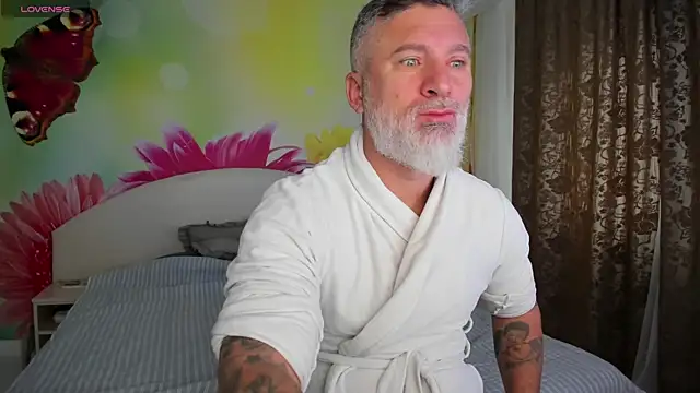 BlowMyXXL online show from 18, 12, 2025