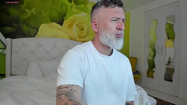 BlowMyXXL online show from 27, 3, 2026