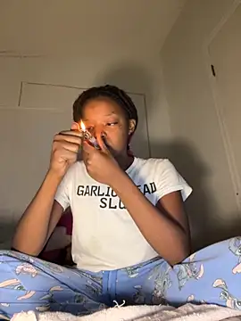 Snapshot of minimama69 chatting on 3, 11, 2025 minimama69 online show from 3, 11, 2025