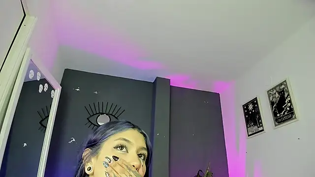 Snapshot of Raven_Witch_ chatting on 5, 6, 2026 Raven Witch online show from 5, 6, 2026