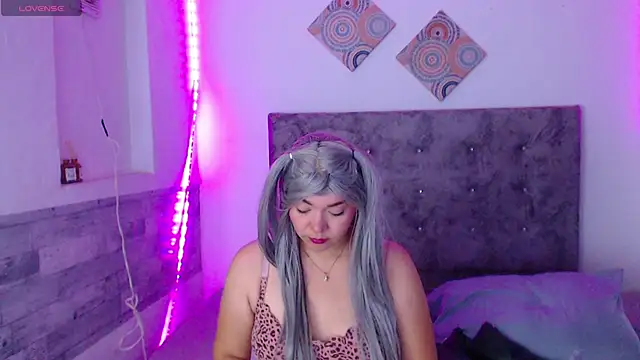 Cuckold lover69 online show from 12, 6, 2026