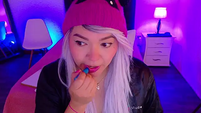 Cuckold lover69 online show from 23, 2, 2025