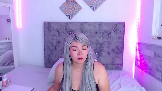 Cuckold lover69 online show from 15, 4, 2026