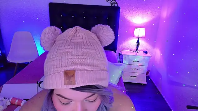 Cuckold lover69 online show from 5, 3, 2025