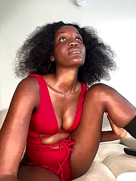 Snapshot of Fanclubbbbb chatting on 1, 11, 2025 Fanclubbbbb online show from 1, 11, 2025