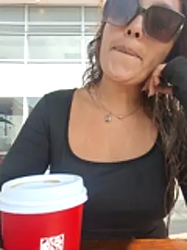 lauramcdowell1 online show from 27, 2, 2026