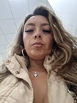 lauramcdowell1 online show from 7, 3, 2025