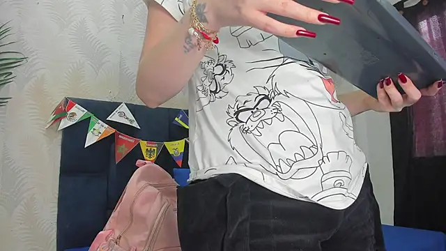 Snapshot of Ammy_Connor1 chatting on 3, 7, 2026 Ammy Connor1 online show from 3, 7, 2026