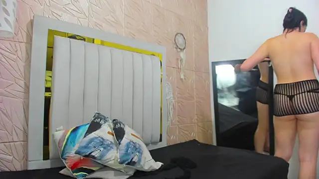 Ammy Connor1 online show from 9, 11, 2025